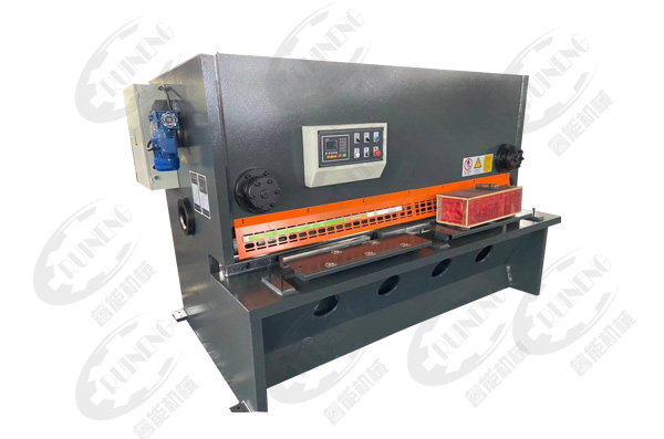 液壓剪板機(jī)